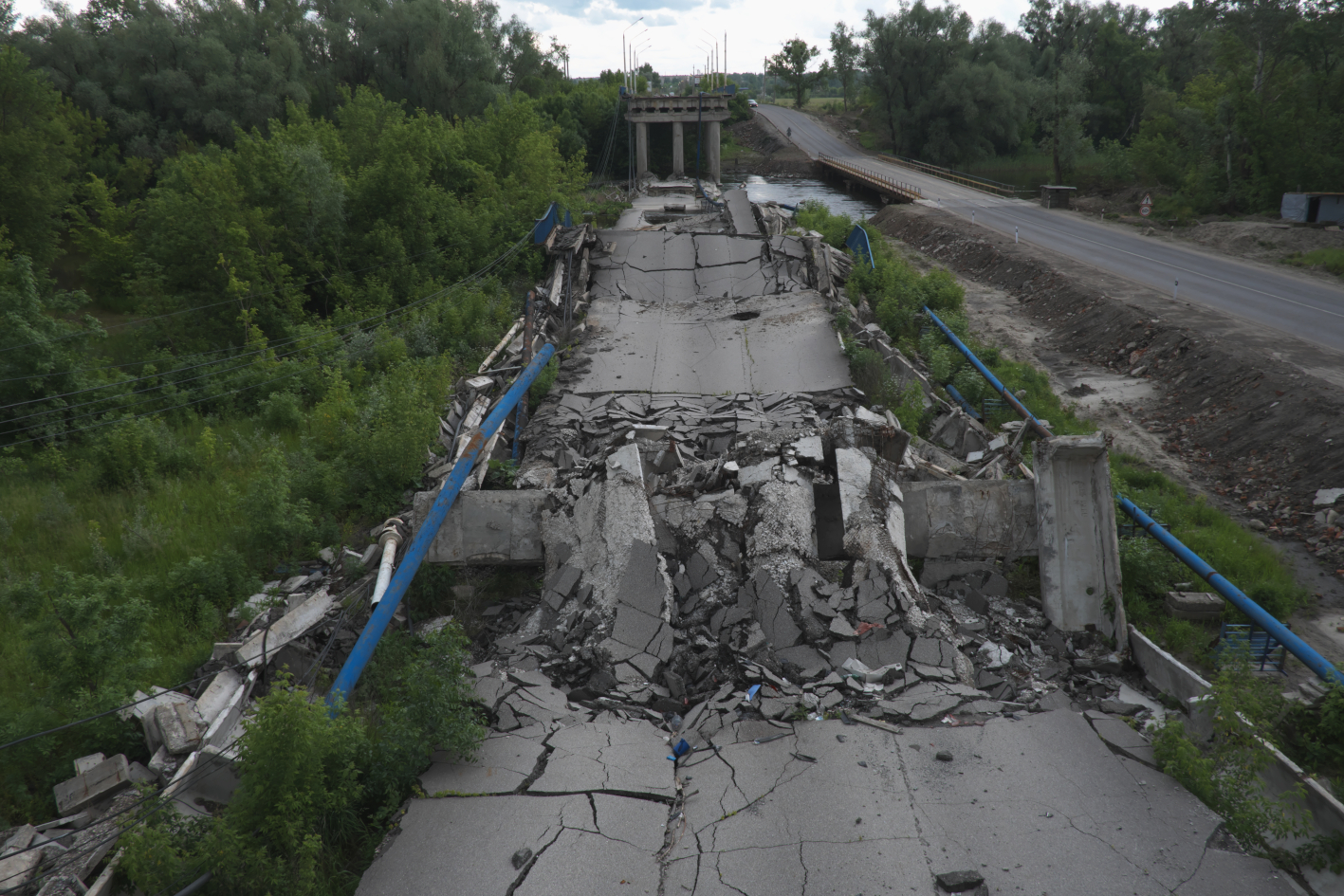 Blown up Bridge, Izyum